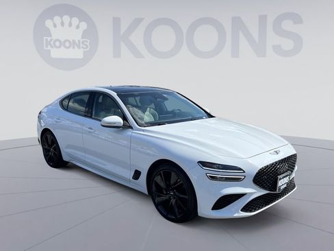 Used 2023 Genesis G70 2.0T w/ Sport Prestige Package AWD/4WD image 10