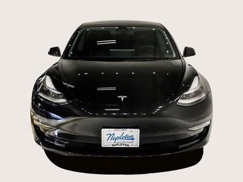 Used 2023 Tesla Model 3 Standard Range image 3