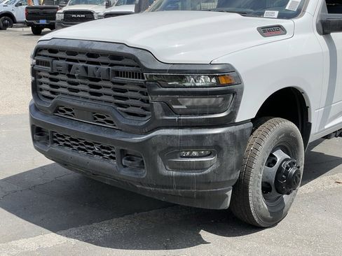 New 2025 RAM 3500 Tradesman image 10