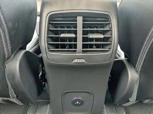 Used 2025 Ford Escape SE w/ PHEV Premium Package FWD image 18