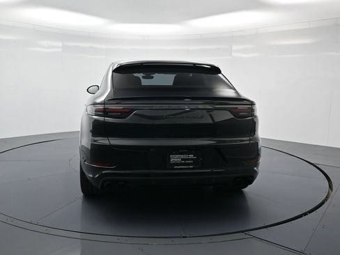 Used 2022 Porsche Cayenne Turbo S AWD/4WD image 27