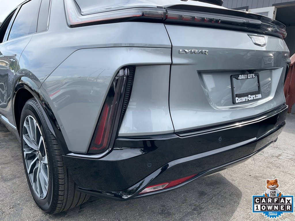 Used 2024 Cadillac Lyriq Sport RWD image 88