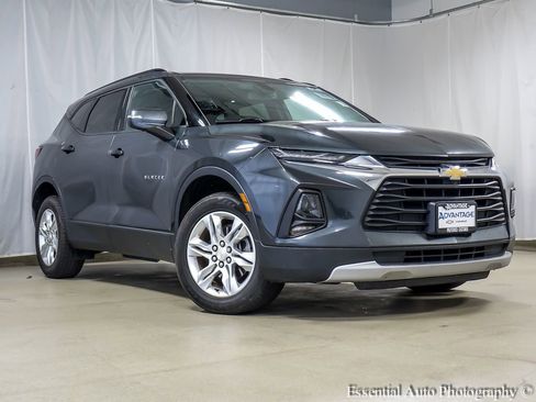 Used 2020 Chevrolet Blazer LT image 2