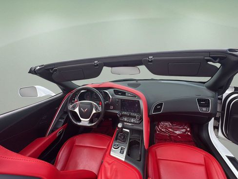 Used 2018 Chevrolet Corvette Stingray Convertible RWD image 26