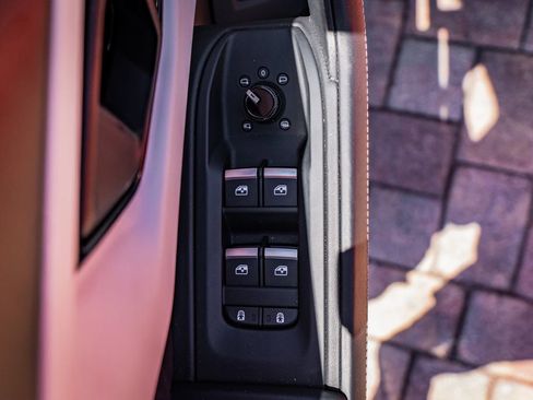 Used 2024 Lamborghini Urus S AWD/4WD image 19