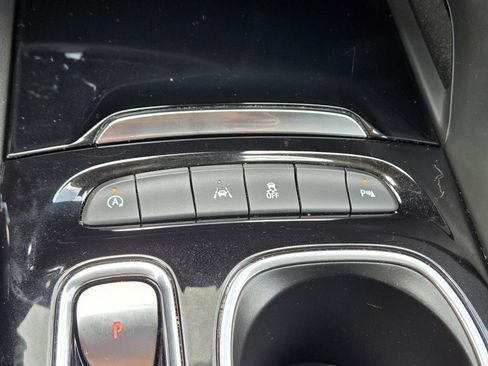 Used 2022 Buick Envision Preferred w/ Sport Touring Package FWD image 27
