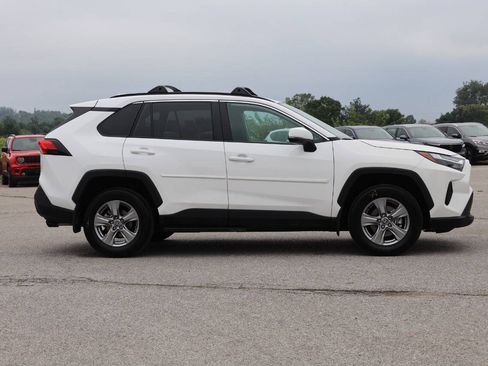 Used 2025 Toyota RAV4 XLE w/ Convenience Package AWD/4WD image 7