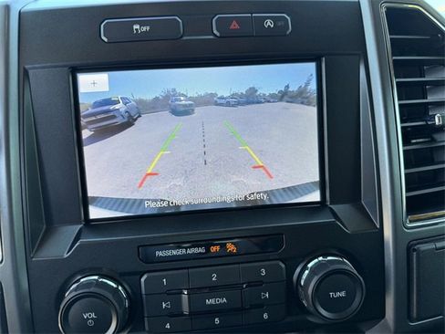 Used 2019 Ford F150 XLT image 25