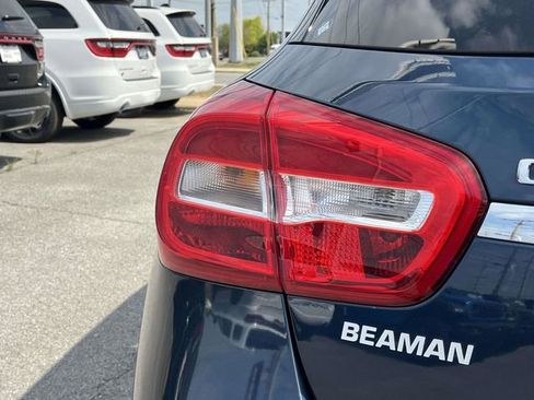 Used 2020 Mercedes-Benz GLA 250 w/ Premium Package image 10