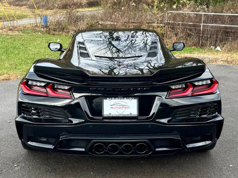 Used 2025 Chevrolet Corvette Z06 image 7