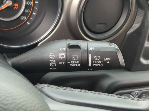 Used 2021 Jeep Wrangler Unlimited Sport image 31