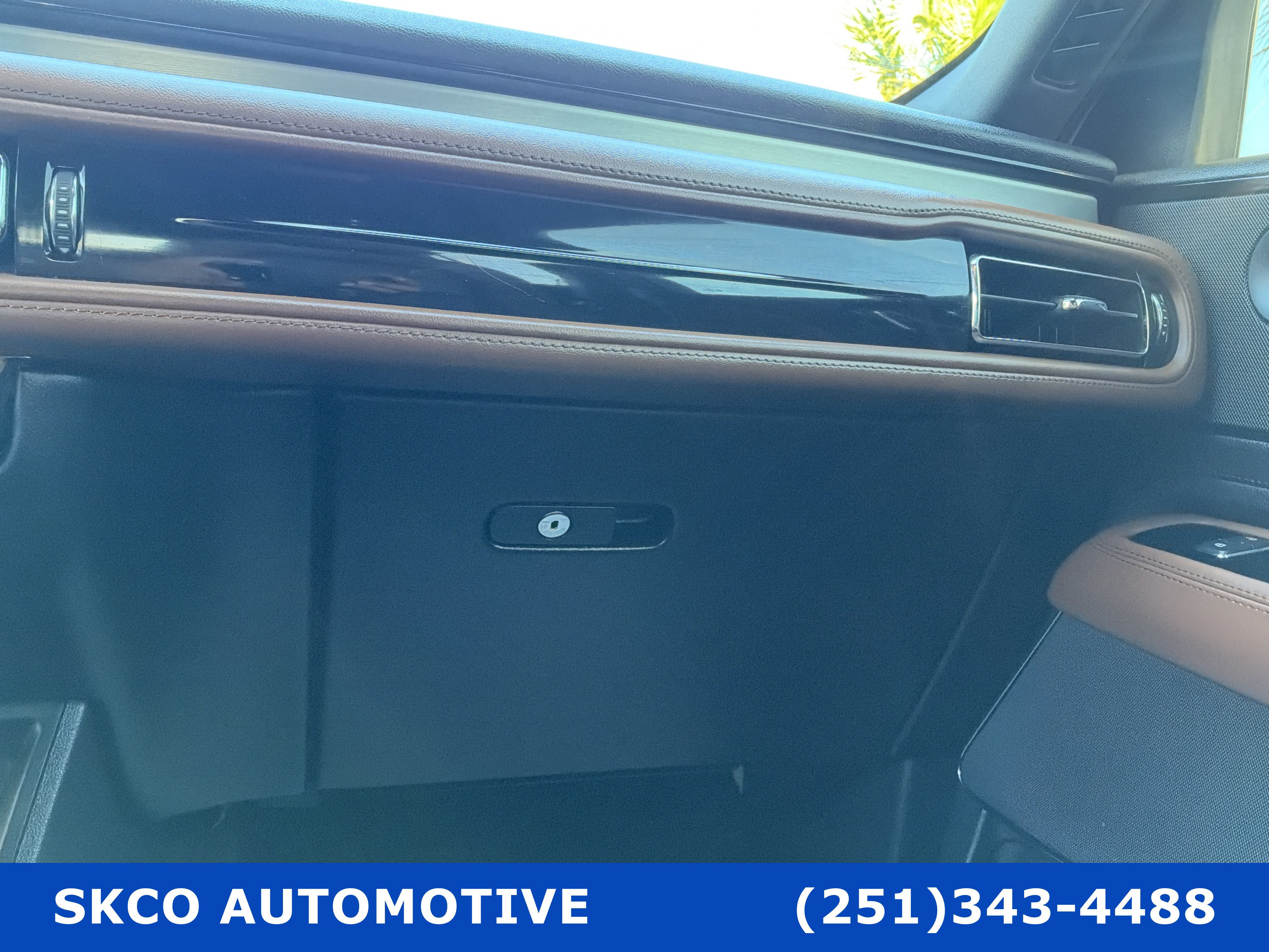 Used 2020 Lincoln Aviator Reserve w/ Equipment Group 201A RWD image 24