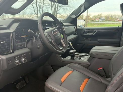 New 2026 GMC Sierra 1500 AT4 w/ LPO, Black Badging Package AWD/4WD image 15