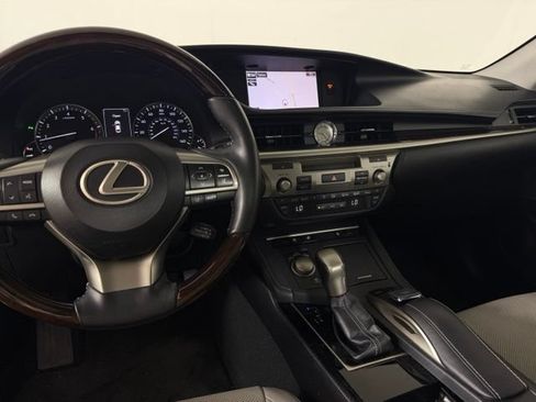 Used 2016 Lexus ES 350 w/ Navigation System Package FWD image 20