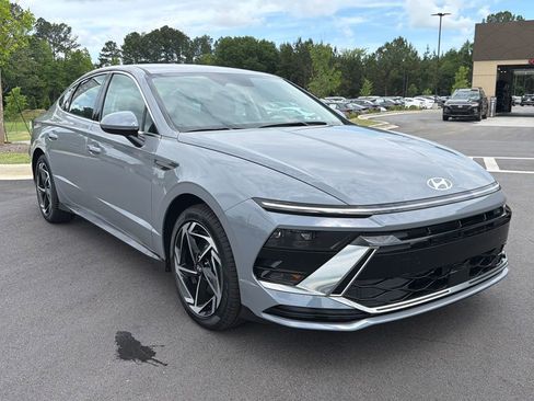 New 2026 Hyundai Sonata SEL FWD image 8