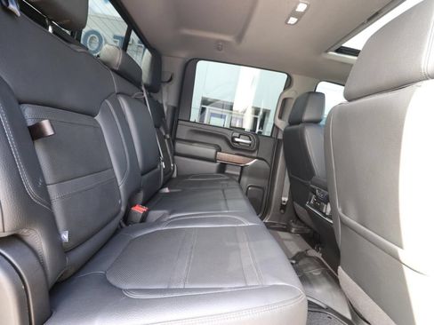 Used 2021 GMC Sierra 2500 Denali w/ Denali Black Diamond Edition AWD/4WD image 24