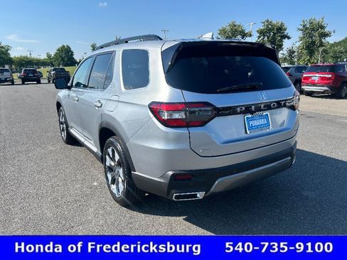Certified 2026 Honda Pilot Touring image 3