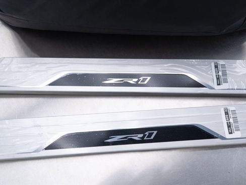 Used 2026 Chevrolet Corvette ZR1 w/ ZR1 Carbon Fiber Aero Package image 36