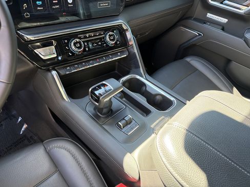 Used 2023 GMC Sierra 1500 Denali w/ Denali Reserve Package image 32