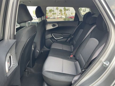 Used 2024 Kia Soul LX w/ Option Group 015 image 16