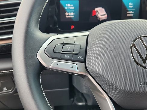 New 2026 Volkswagen Atlas SE image 8