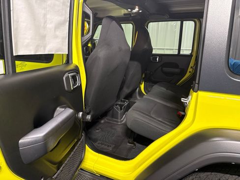 Used 2022 Jeep Wrangler Unlimited Sport AWD/4WD image 14