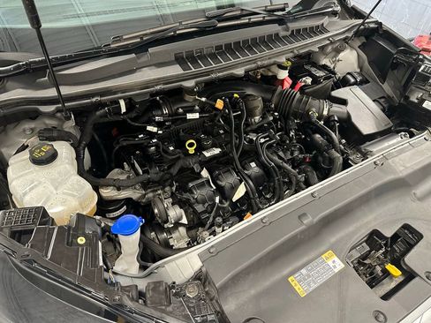 Used 2024 Ford Edge SEL image 9