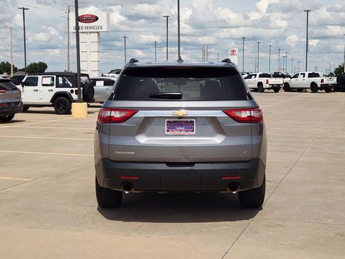Used 2020 Chevrolet Traverse LT FWD image 8