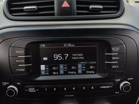 Used 2017 Kia Soul FWD image 25