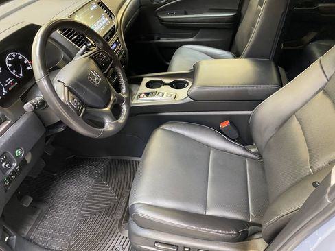 Used 2025 Honda Ridgeline RTL image 18