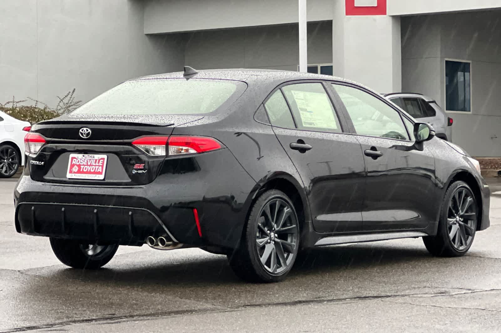 New 2027 Toyota Corolla SE FWD image 2