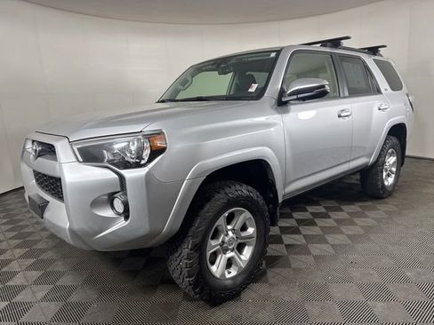 Used 2019 Toyota 4Runner SR5 Premium AWD/4WD image 8