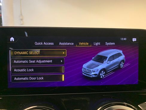 Used 2023 Mercedes-Benz GLB 250 4MATIC w/ AMG Line image 34