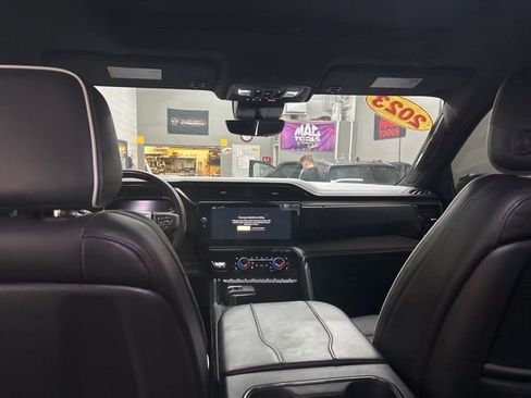 Used 2023 GMC Sierra 1500 AT4X image 18