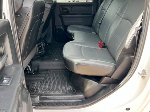 Used 2022 RAM 2500 Tradesman w/ Chrome Appearance Group image 21