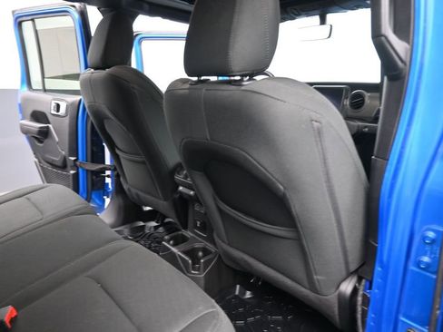 Used 2022 Jeep Wrangler Unlimited Sport w/ Sun And Sound Package AWD/4WD image 24
