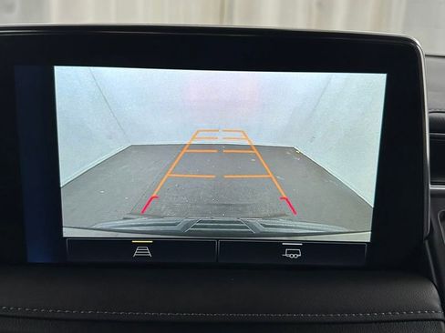 Used 2024 Chevrolet Suburban LT image 23