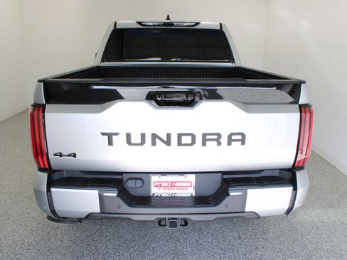 Used 2022 Toyota Tundra Platinum AWD/4WD image 8