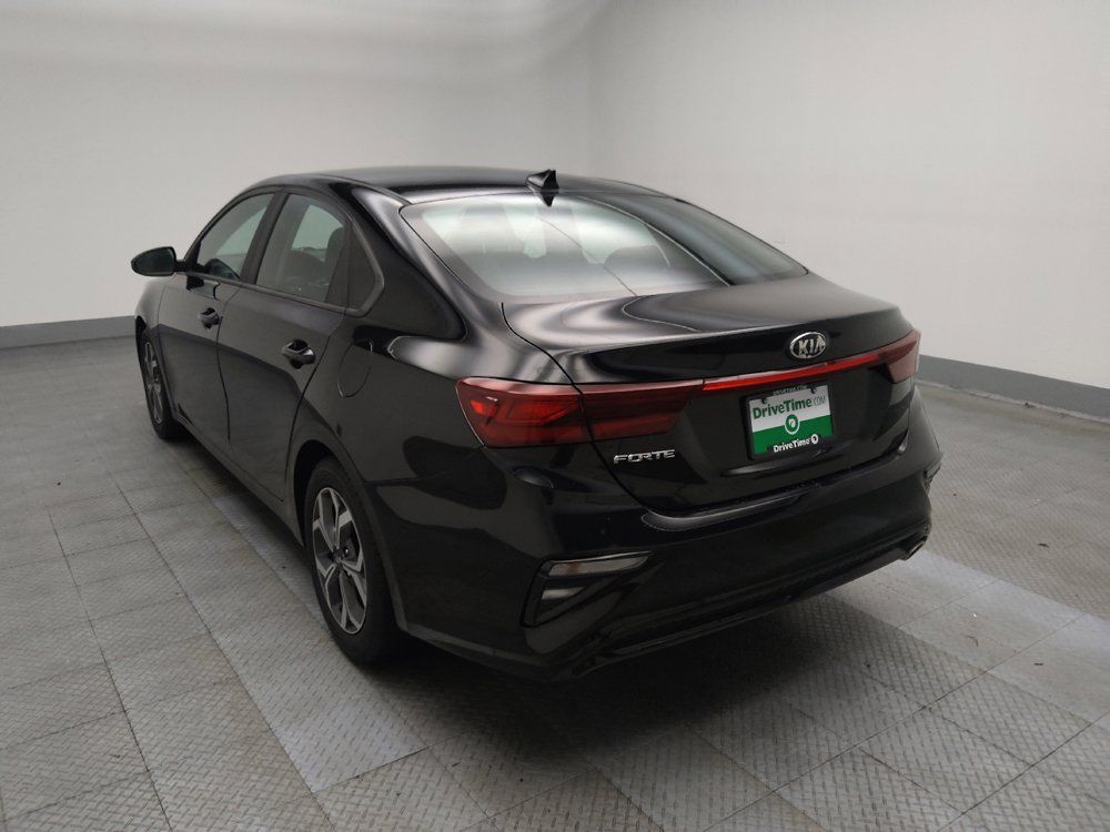 Used 2019 Kia Forte LXS FWD image 5