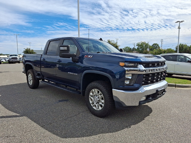 Used 2020 Chevrolet Silverado 2500 LT w/ All Star Edition AWD/4WD image 2