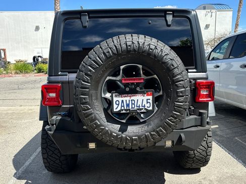 Used 2022 Jeep Wrangler Unlimited Rubicon 4xe image 6