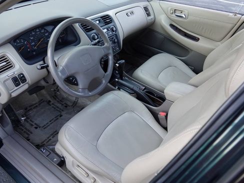 Used 1998 Honda Accord EX image 5