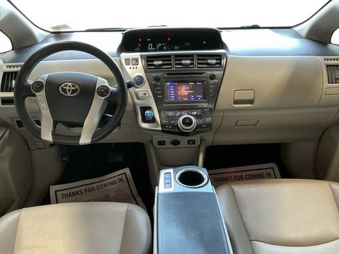 Used 2012 Toyota Prius V Five FWD image 10