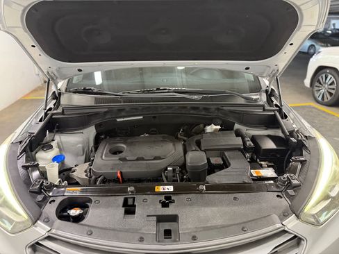 Used 2017 Hyundai Santa Fe Sport FWD image 26