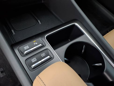 Certified 2025 Hyundai Sonata Limited FWD image 24