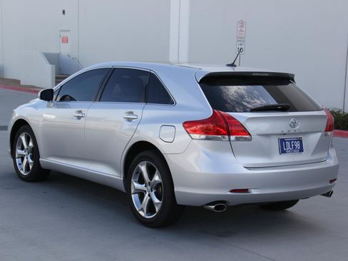 Used 2011 Toyota Venza w/ Premium Pkg #2 FWD image 7