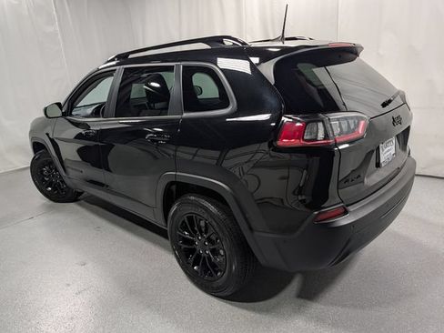 Used 2023 Jeep Cherokee Altitude Lux AWD/4WD image 5