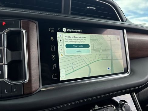 Used 2023 GMC Yukon XL Denali Ultimate image 14