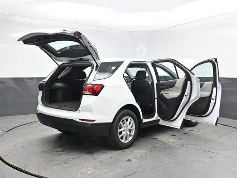 Used 2024 Chevrolet Equinox LS FWD image 49