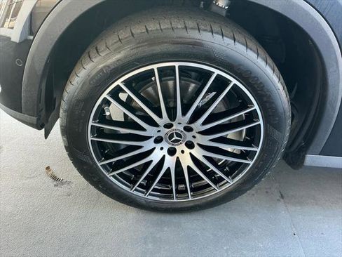 Used 2024 Mercedes-Benz GLC 300 image 26